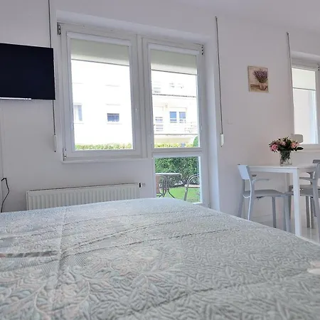 Atrakcyjne Z Tarasem Victus W Sopocie By Renters Zoppot